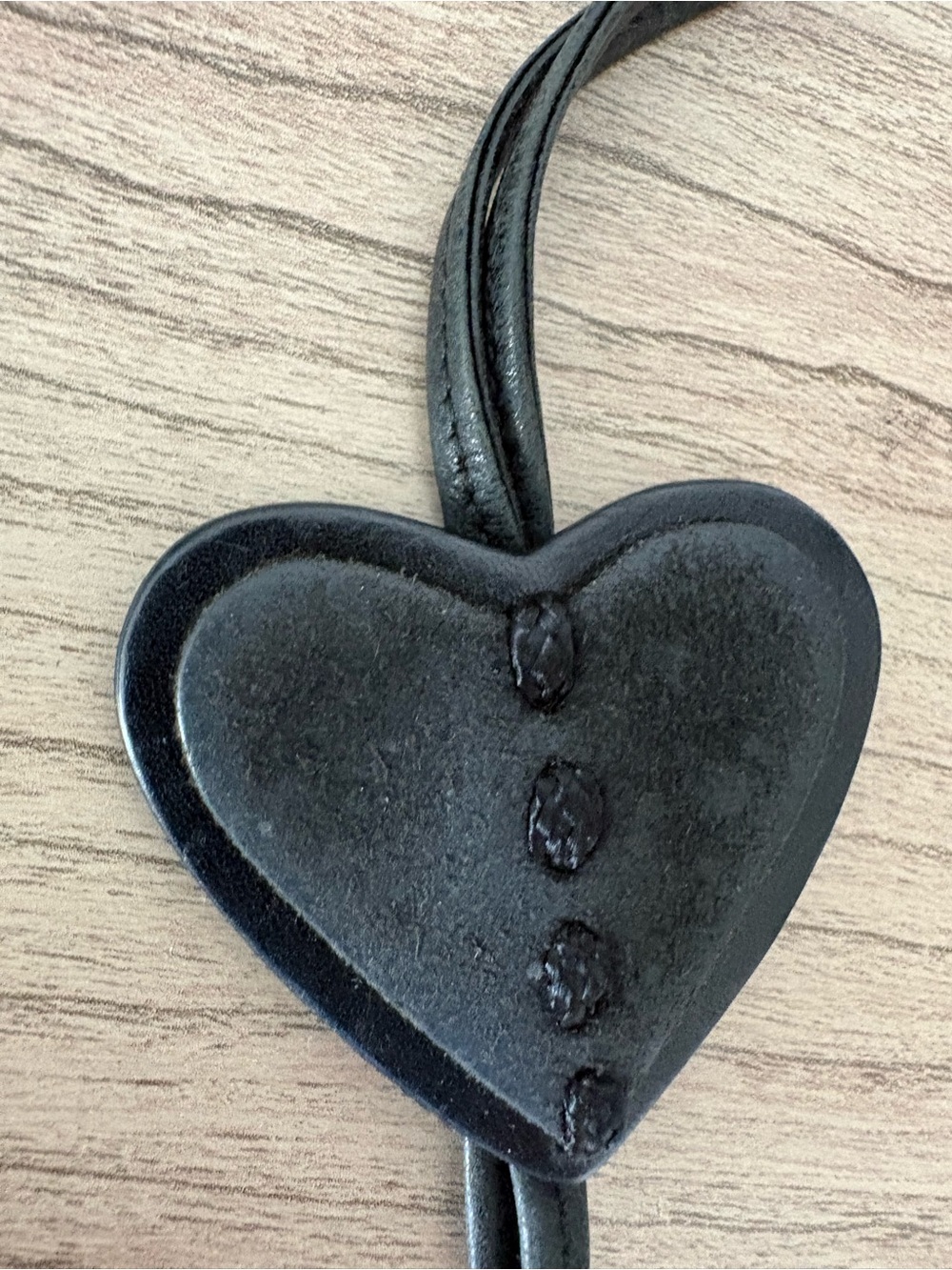Vintage Gucci suede & leather Black Heart bag charm or keychain - Picture 2 of 7